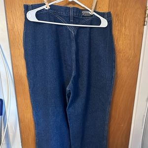 Vintage Rocky Mountain Jeans in good condition,   Size 20.